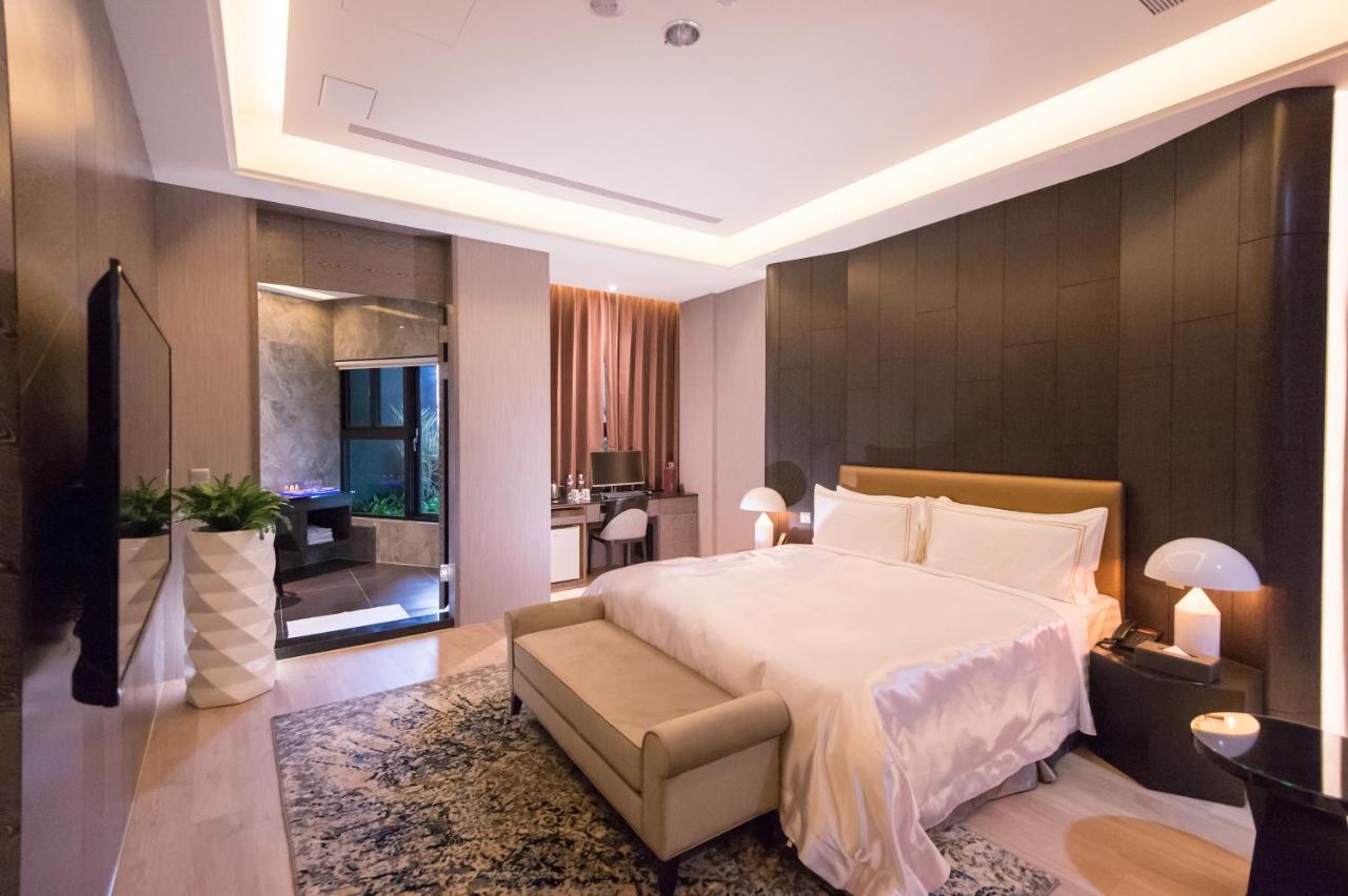 J Moon Villa Motel Tajpej Kültér fotó