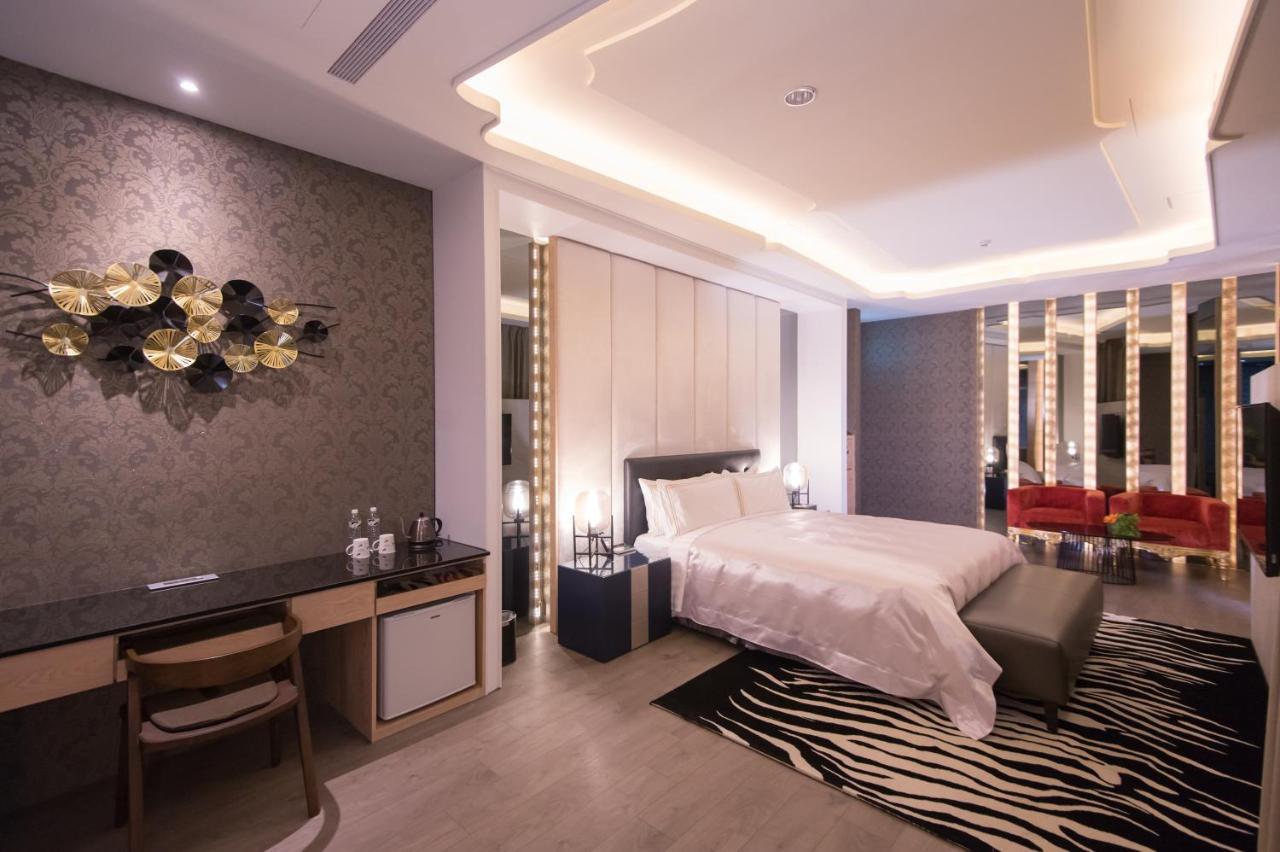 J Moon Villa Motel Tajpej Kültér fotó